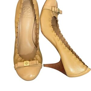 Tory Burch Women's Mustard Wedge Shoes